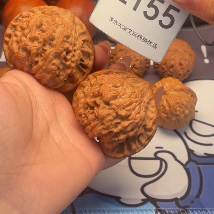 灵***人文玩核桃把件尺寸55 788 155