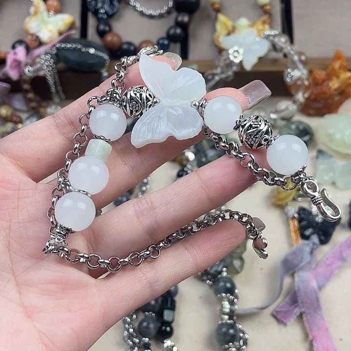 合金蛇纹石玉颈饰