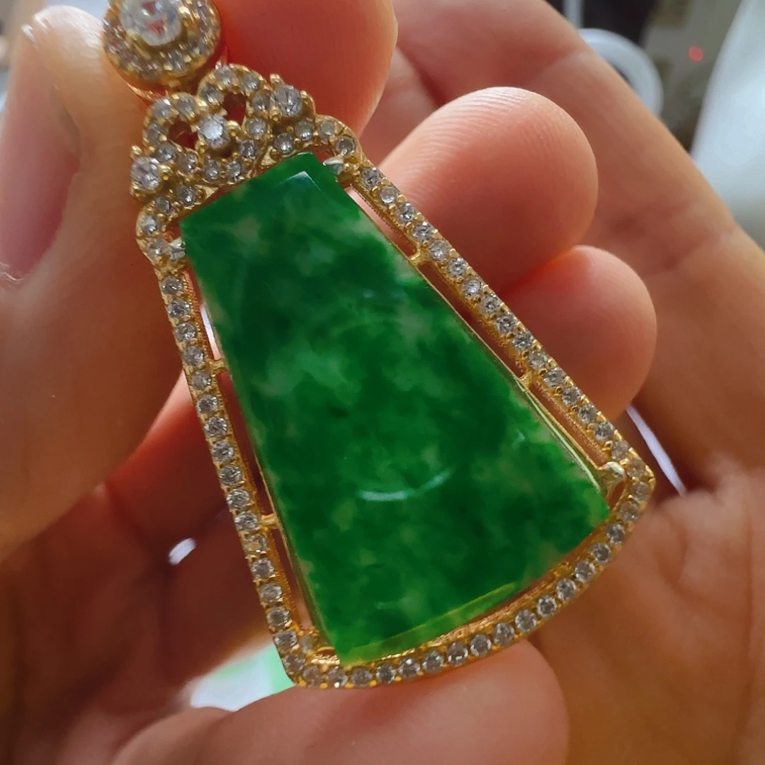 暖***阳翡翠银S925镶嵌颈饰翡翠660