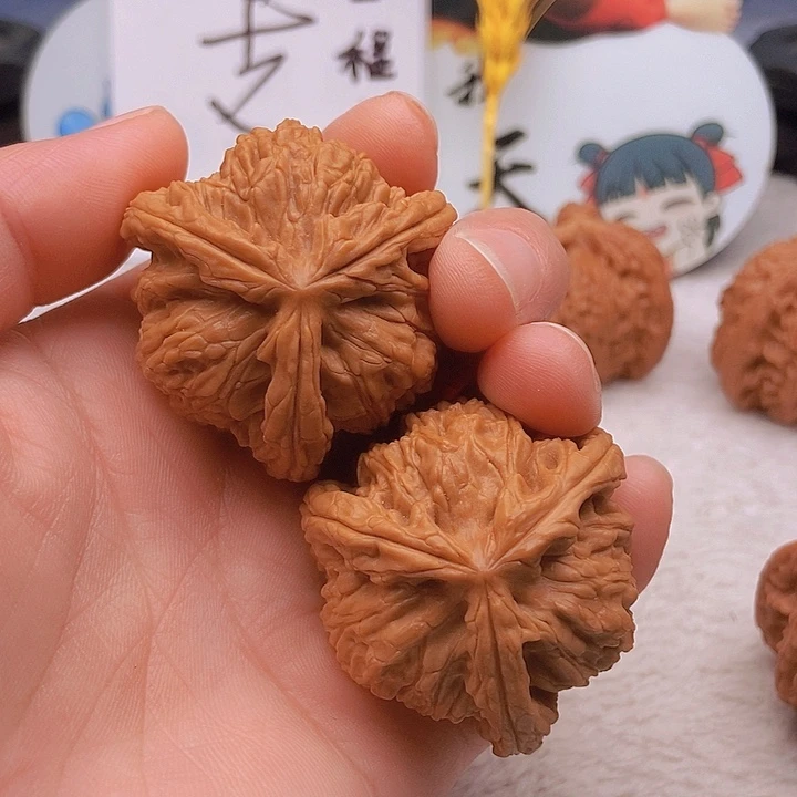 吊坠文玩核桃薄****食三棱