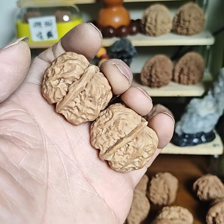 肚39加尺寸，蛤蟆头，尖有黄待修