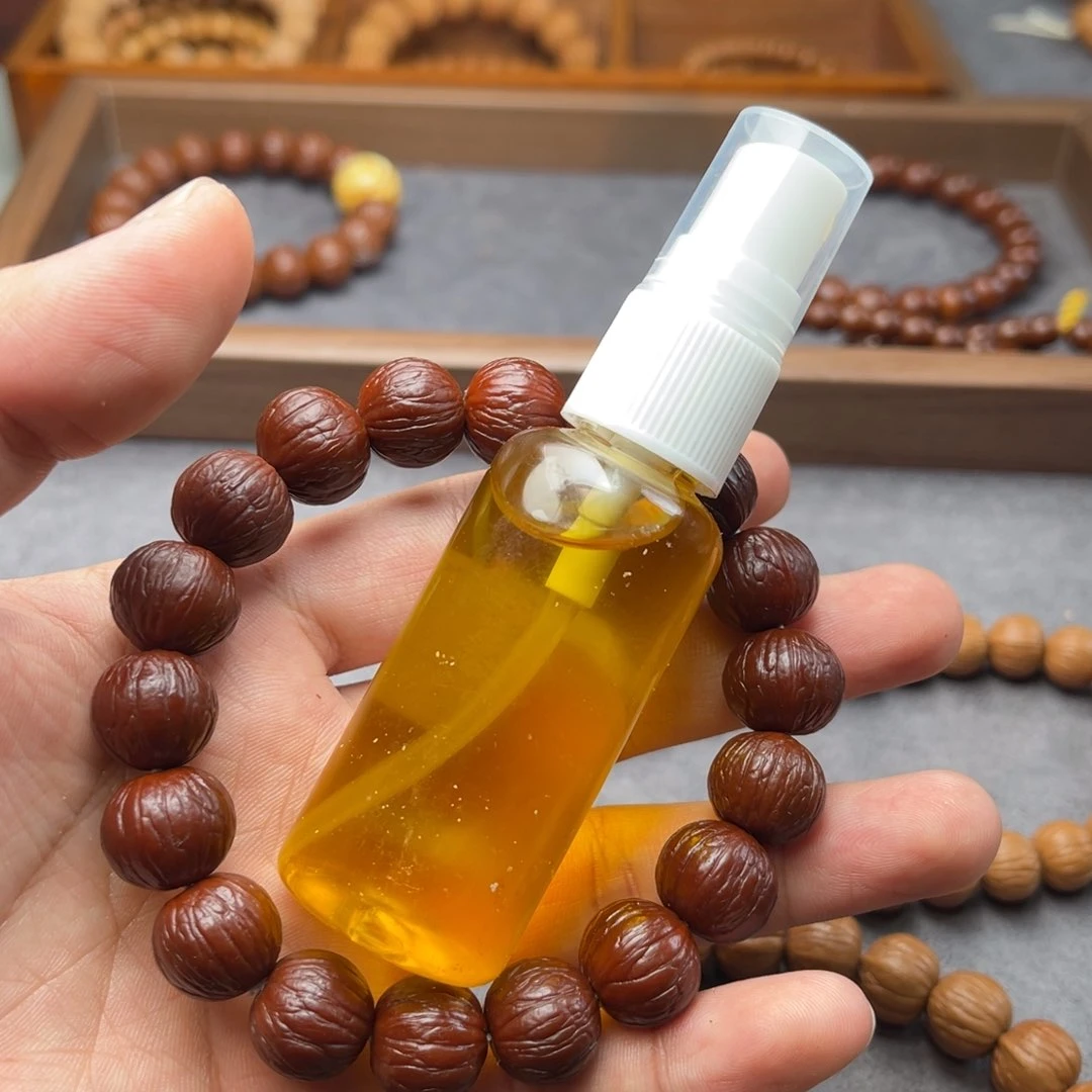 吊坠猴头核桃文玩大瓶油