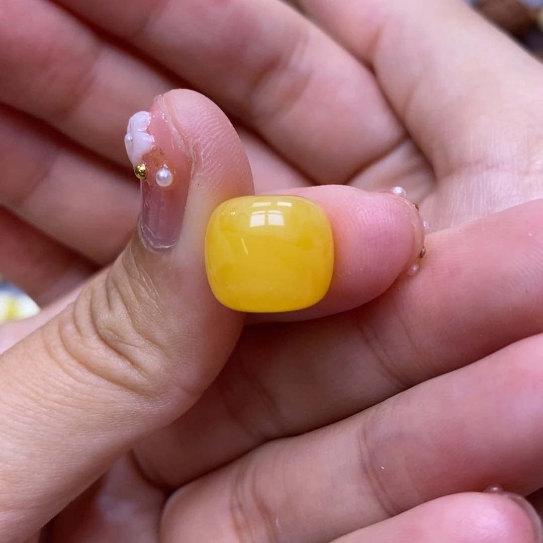 琥珀未镶嵌珠宝奇石12.9