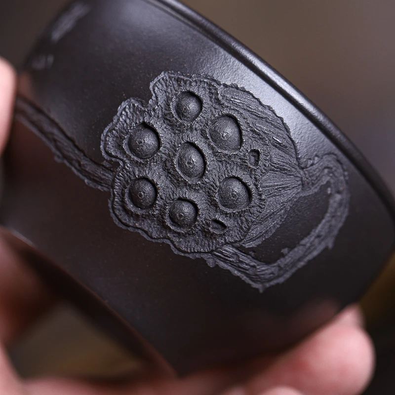 手工杯 |  F3022宜兴紫砂杯  莲蓬石黄紫砂主人杯