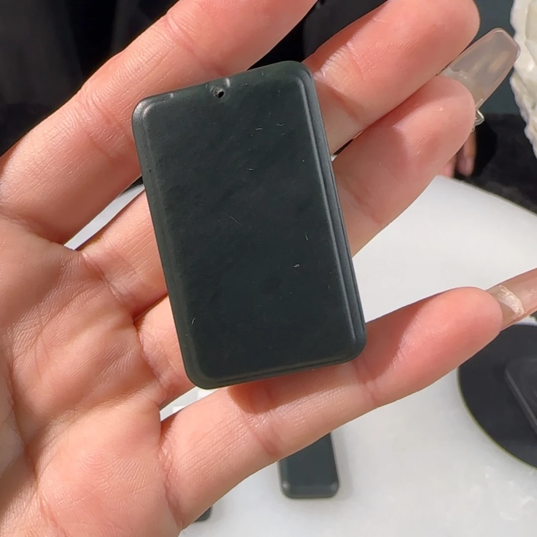 和田玉吊坠未镶嵌