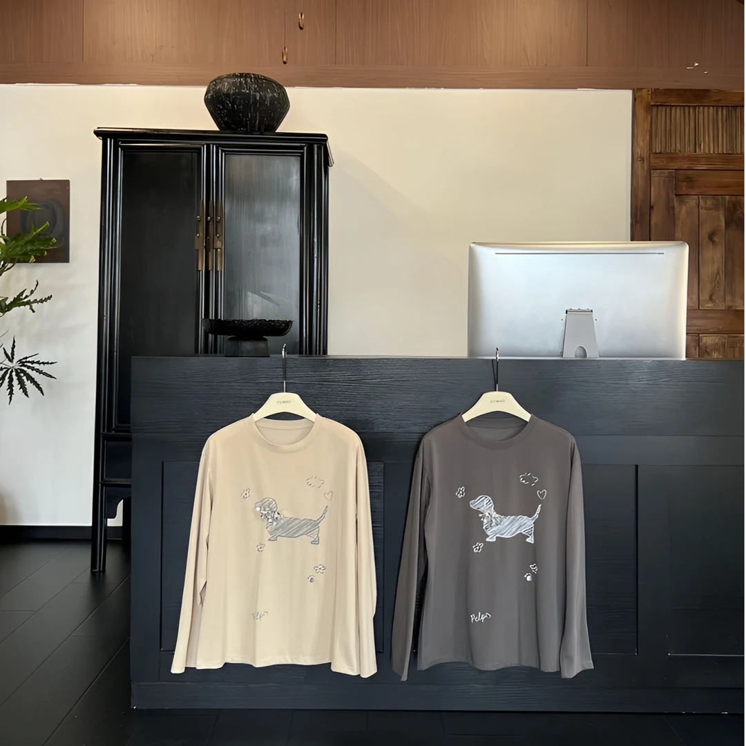 【赵小小&手绘线条小狗】7302 手绘小狗透气凉感宽松显瘦长袖上衣女