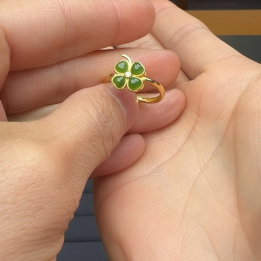 小***鹿和田玉未镶嵌戒指