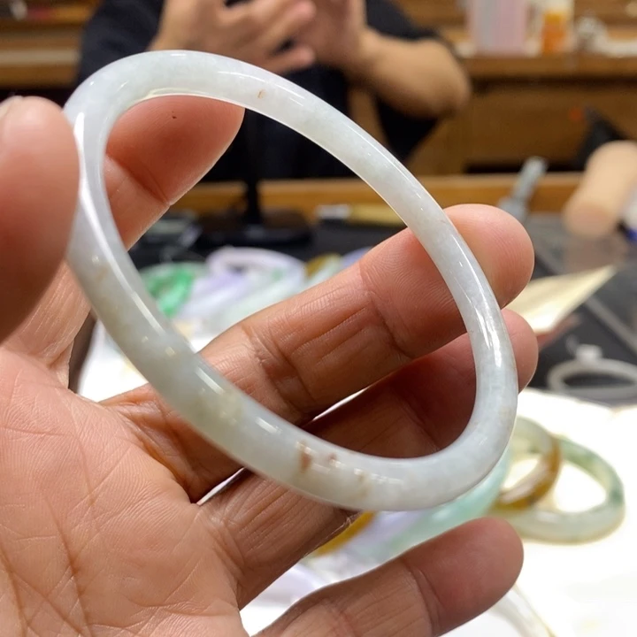 翡翠未镶嵌手镯翡翠手镯，卡5 +