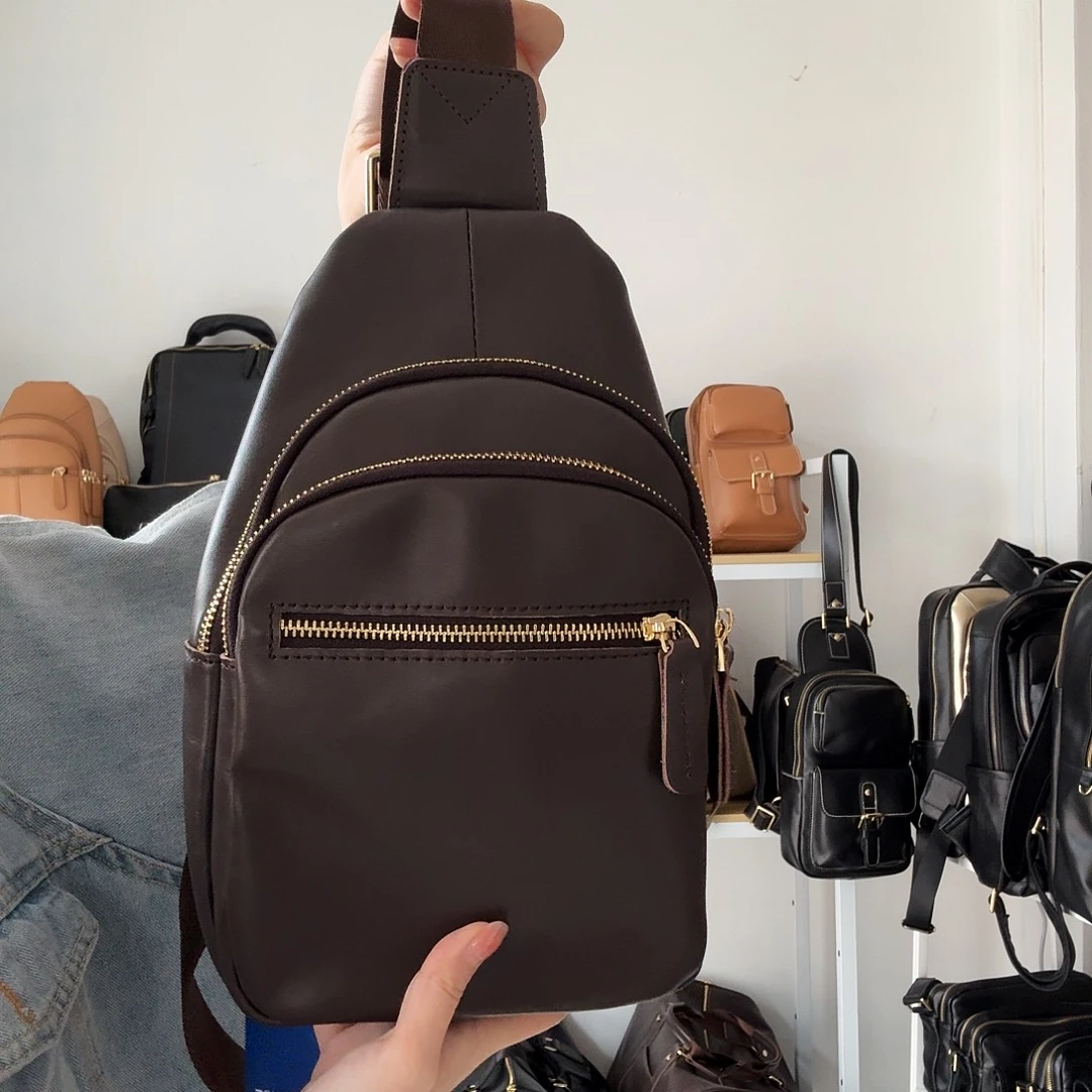 头层牛皮咖啡色胸包