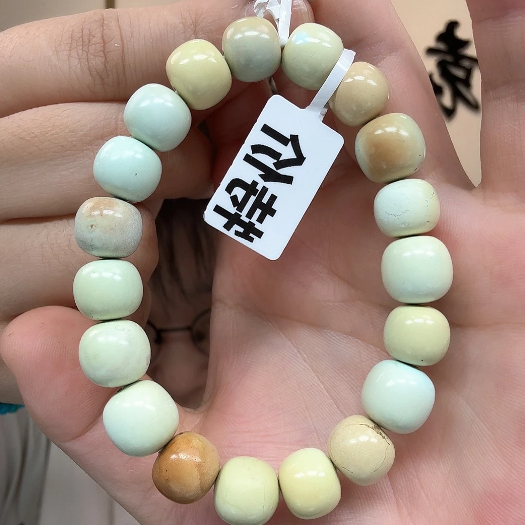绿松石未镶嵌珠宝奇石675