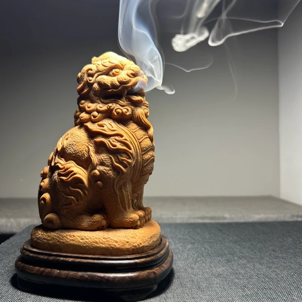 崖柏狻猊香炉摆件