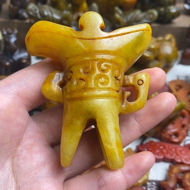 未镶嵌蛇纹石玉颈饰