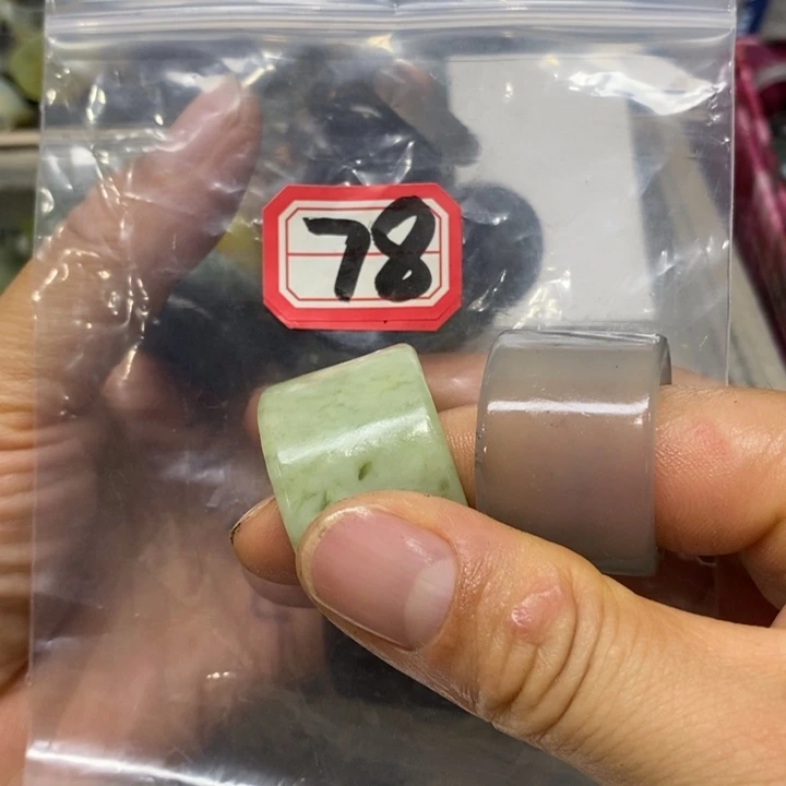 蛇纹石玉未镶嵌戒指0****0