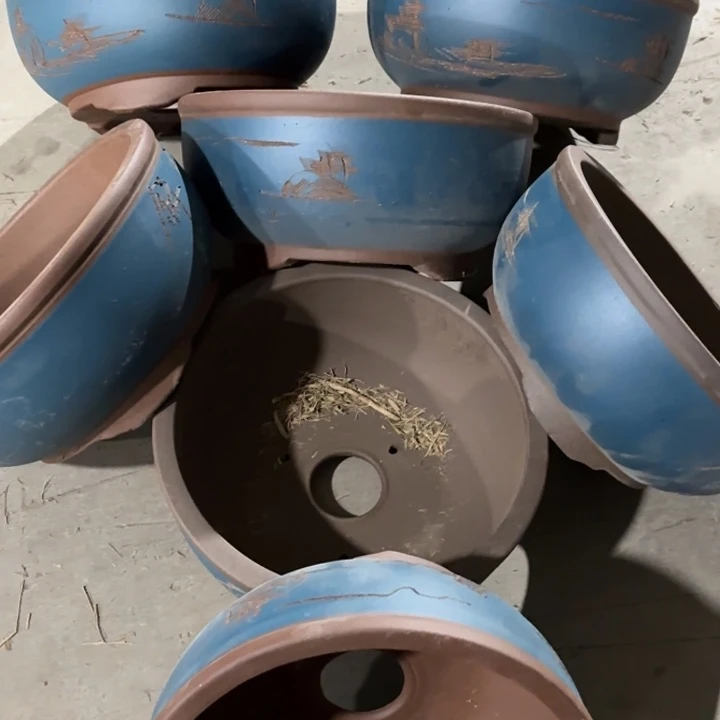 紫砂花盆100-7。   22.5-10.5
