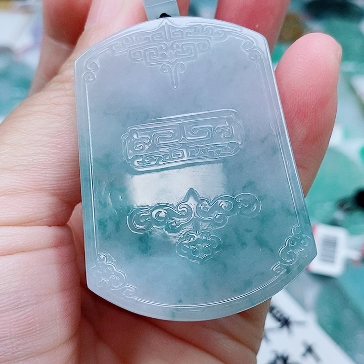 丹***翡翠未镶嵌颈饰天然缅甸A货翡翠仿古无事牌