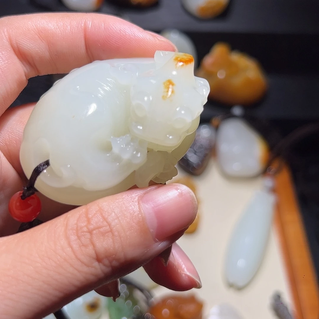 颈饰未镶嵌和田玉一*