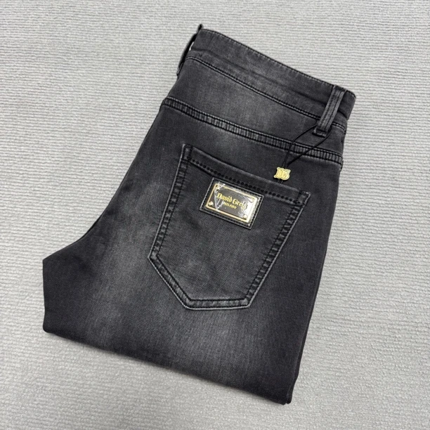 25夏季新款 D2312男士设计师进口黑灰色时尚弹力水洗小直筒牛仔裤