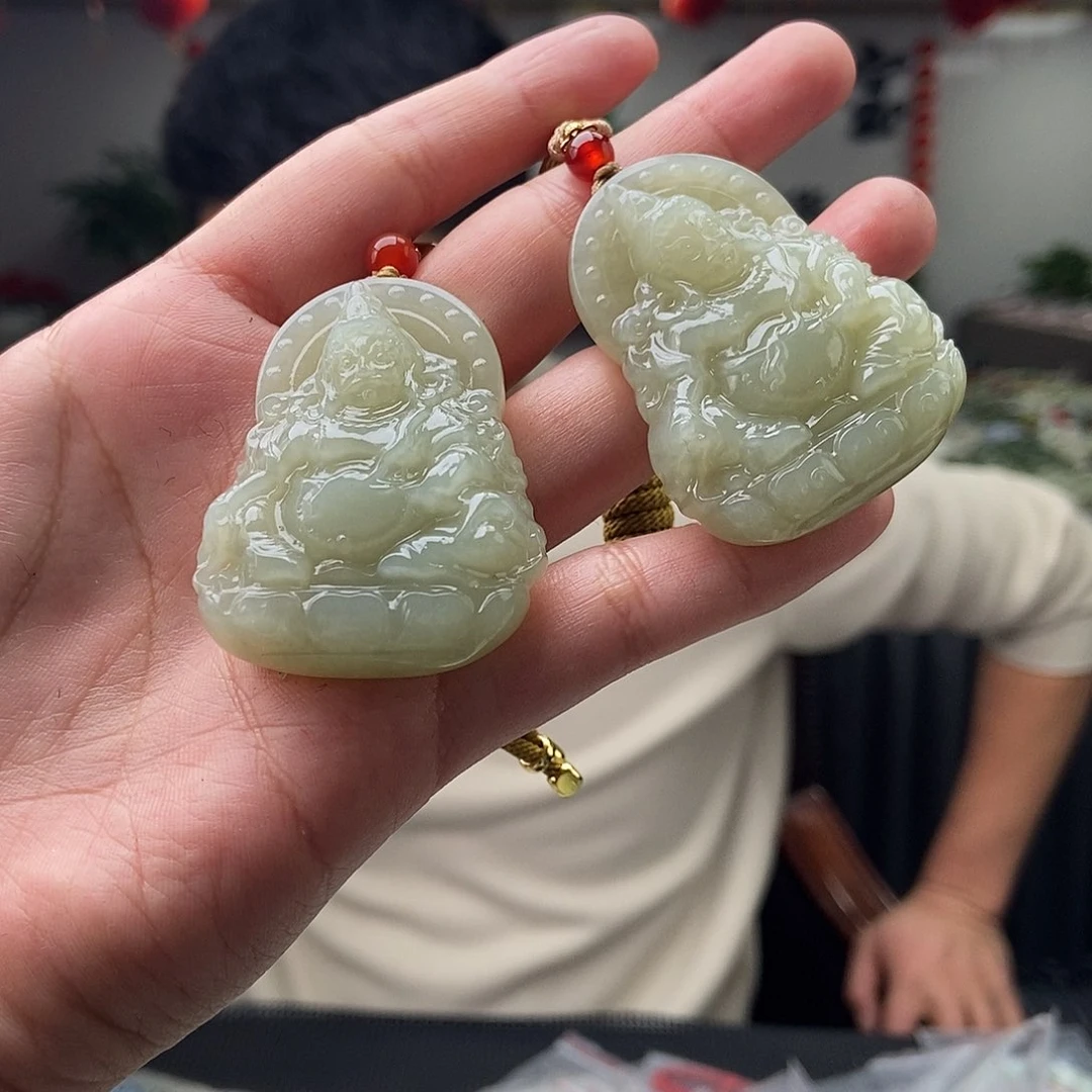 和田玉颜色多样性发拍一发一未镶嵌