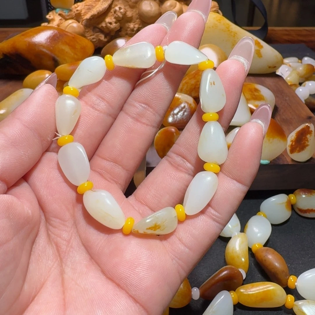 颈饰未镶嵌和田玉20.5g