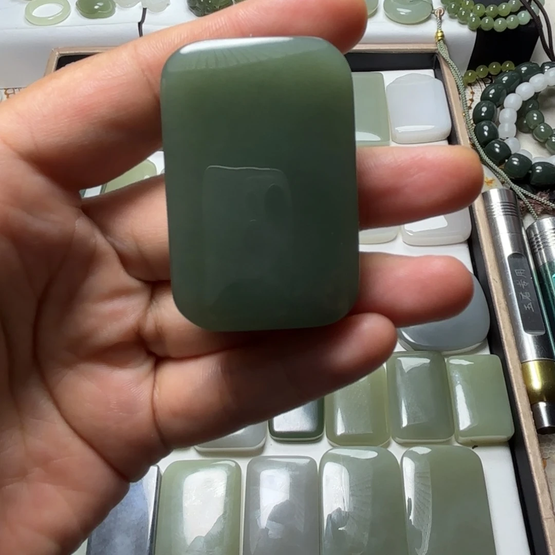 鼎***计颈饰未镶嵌和田玉