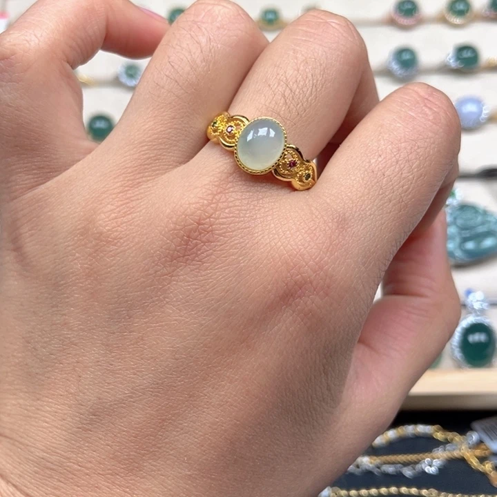 翡翠未镶嵌戒指戒指