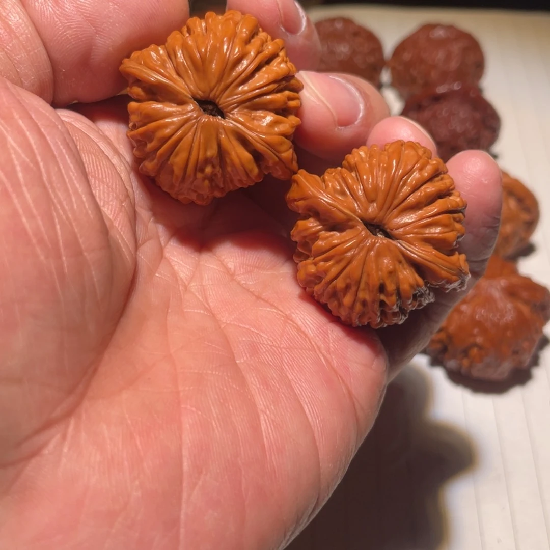 文玩核桃吊坠汉高楼