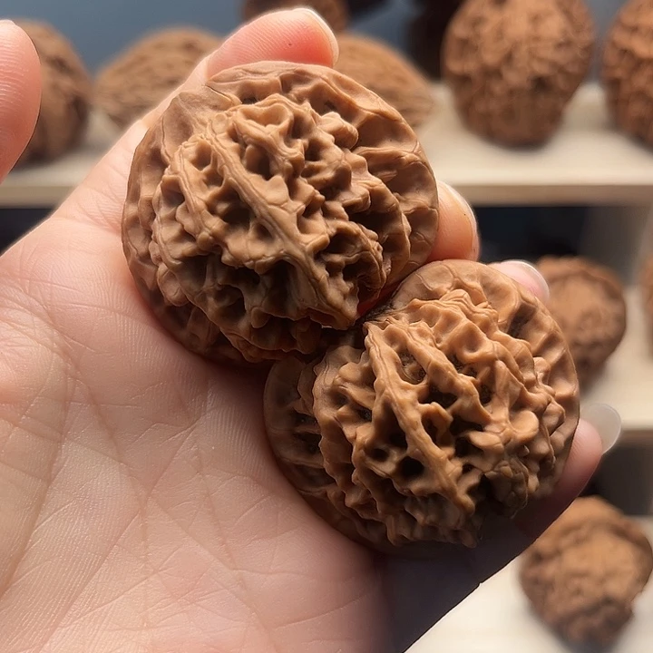 顺***然吊坠文玩核桃秦岭核桃