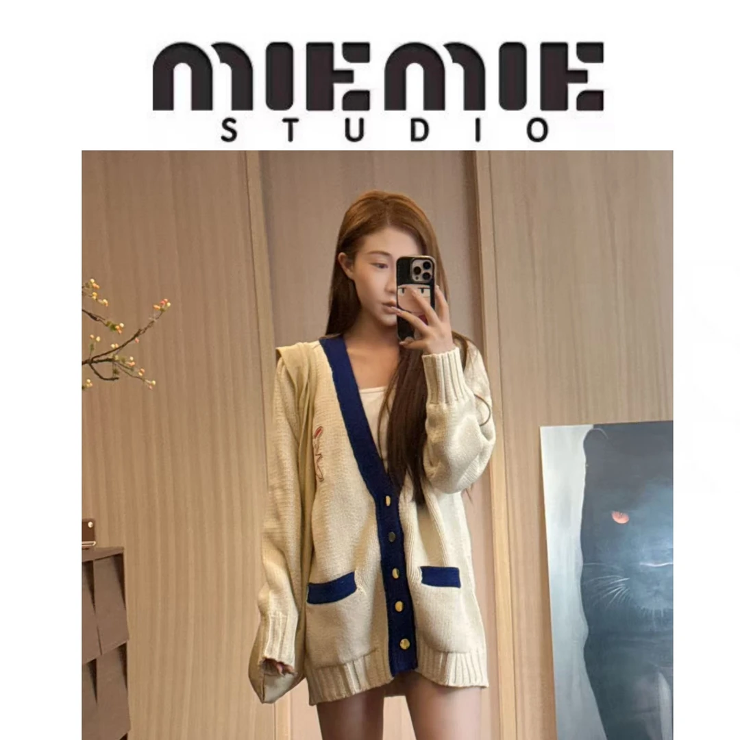 【V兔子】就是V领的有小兔子的毛衣开衫