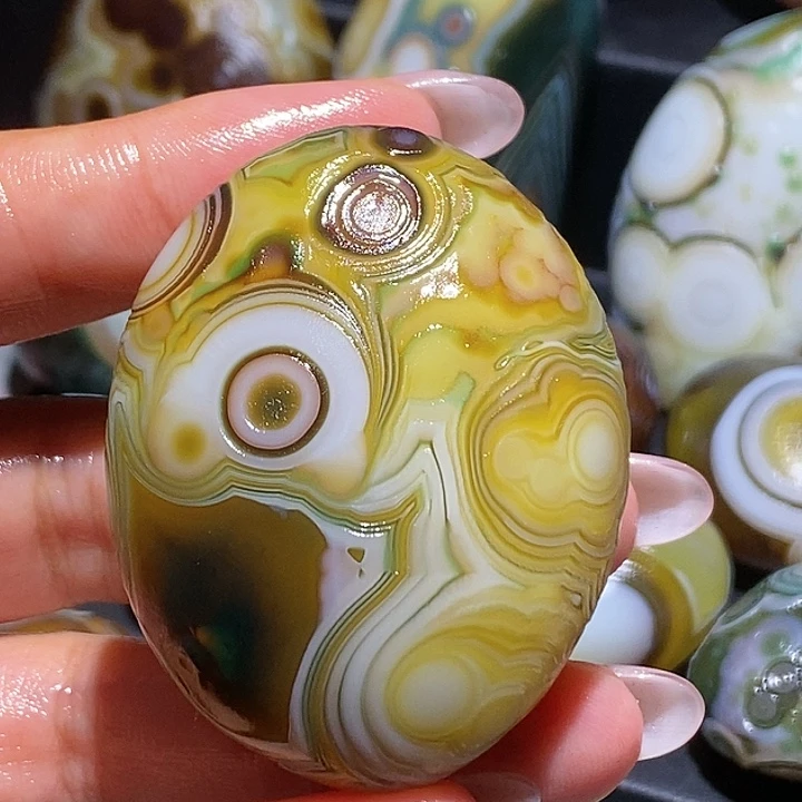 玛瑙/玉髓未镶嵌珠宝奇石119