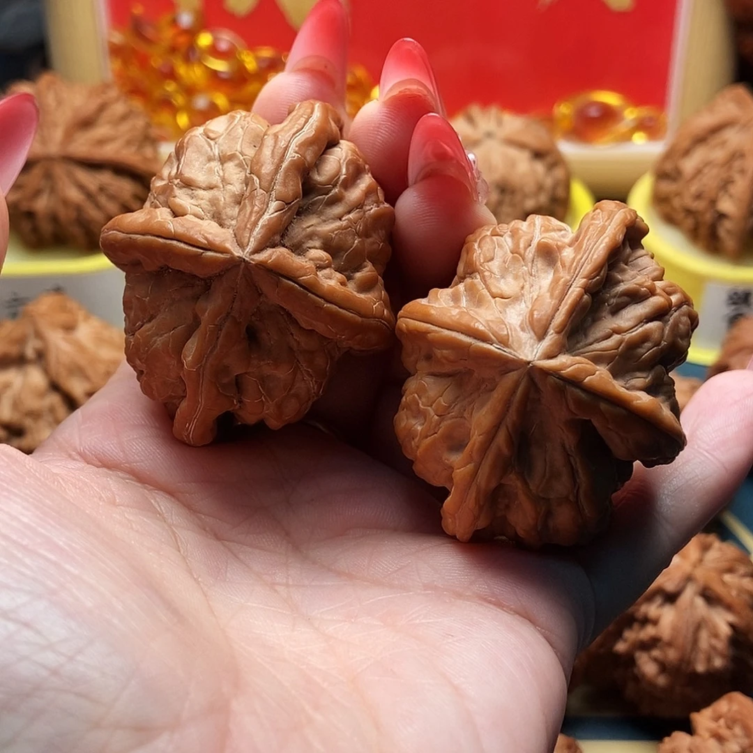 文玩核桃把件金字塔四棱 全品 49