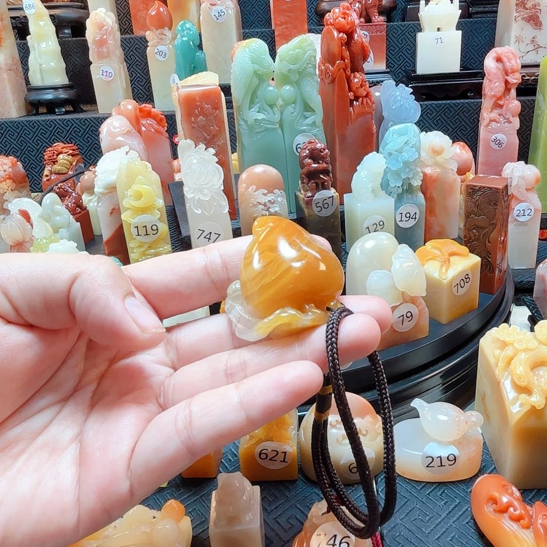寿山石印石桃子手把