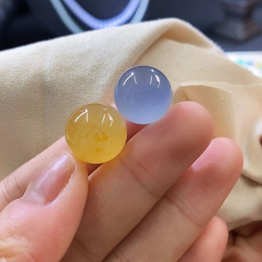 未镶嵌挂件翡翠多样发其一