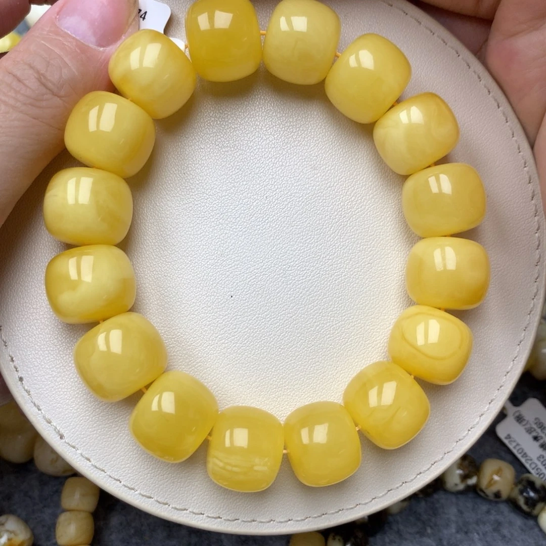 琥珀未镶嵌珠宝奇石36