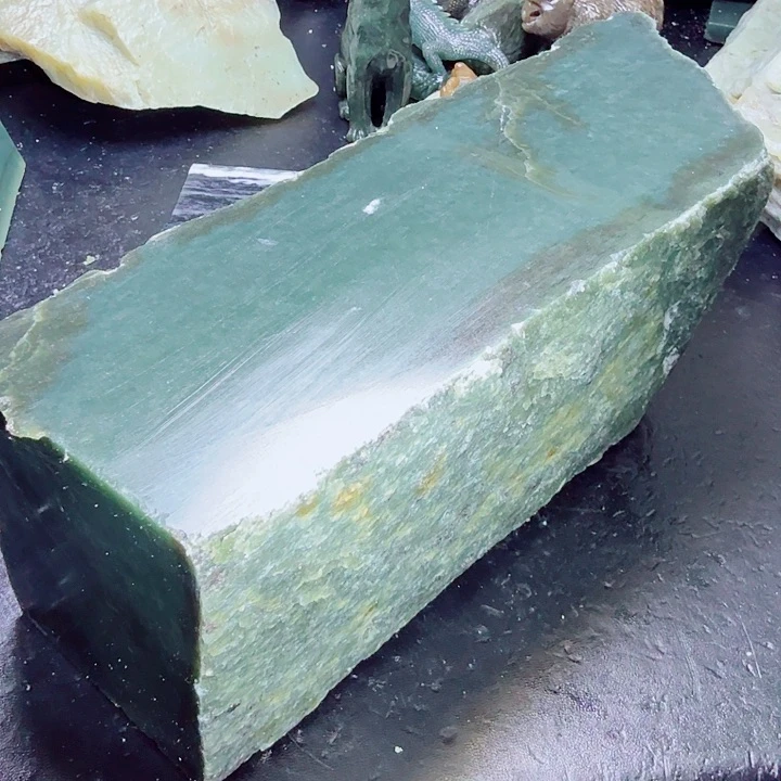 和田玉（糖玉）未镶嵌珠宝奇石戈***哥
