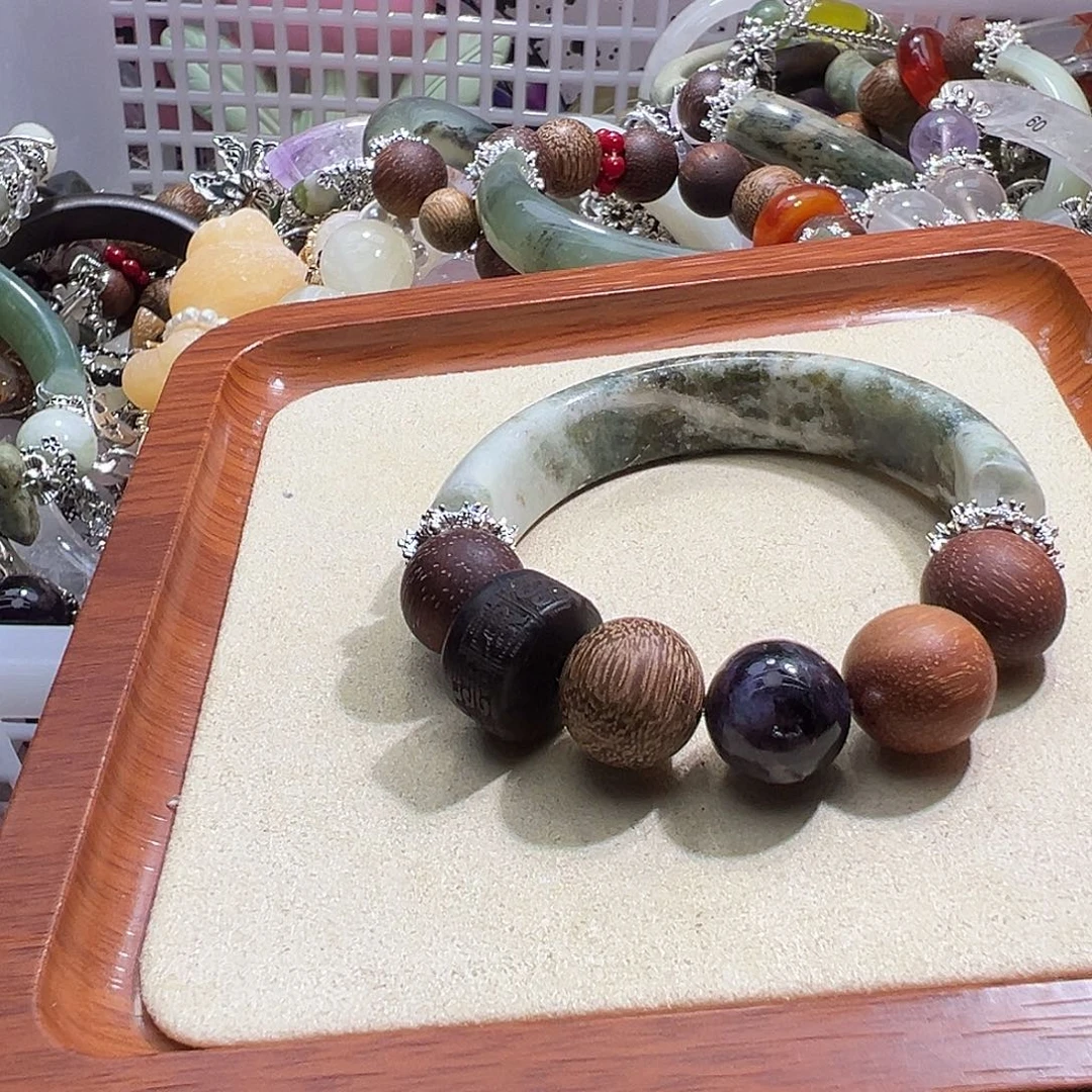 未镶嵌水晶手链水晶手链