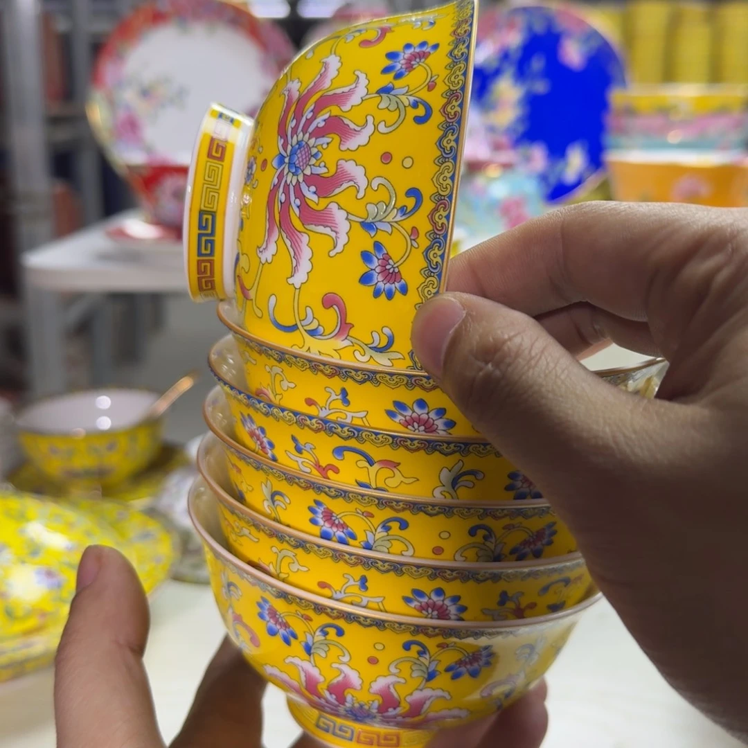 六个4.5英寸高脚碗