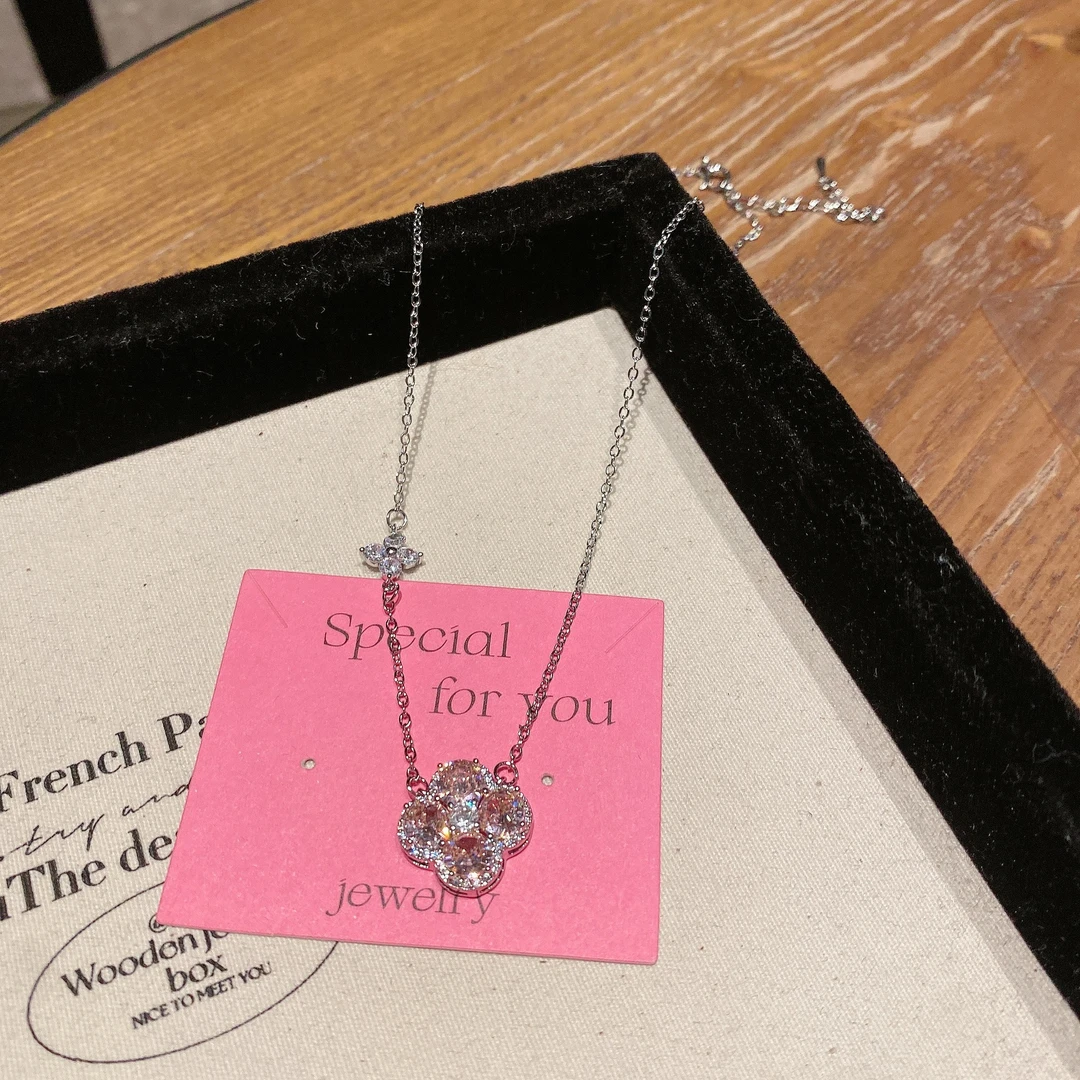 铜项链 满钻粉色四叶花锆石项链女轻奢精致高级感百搭小众颈链