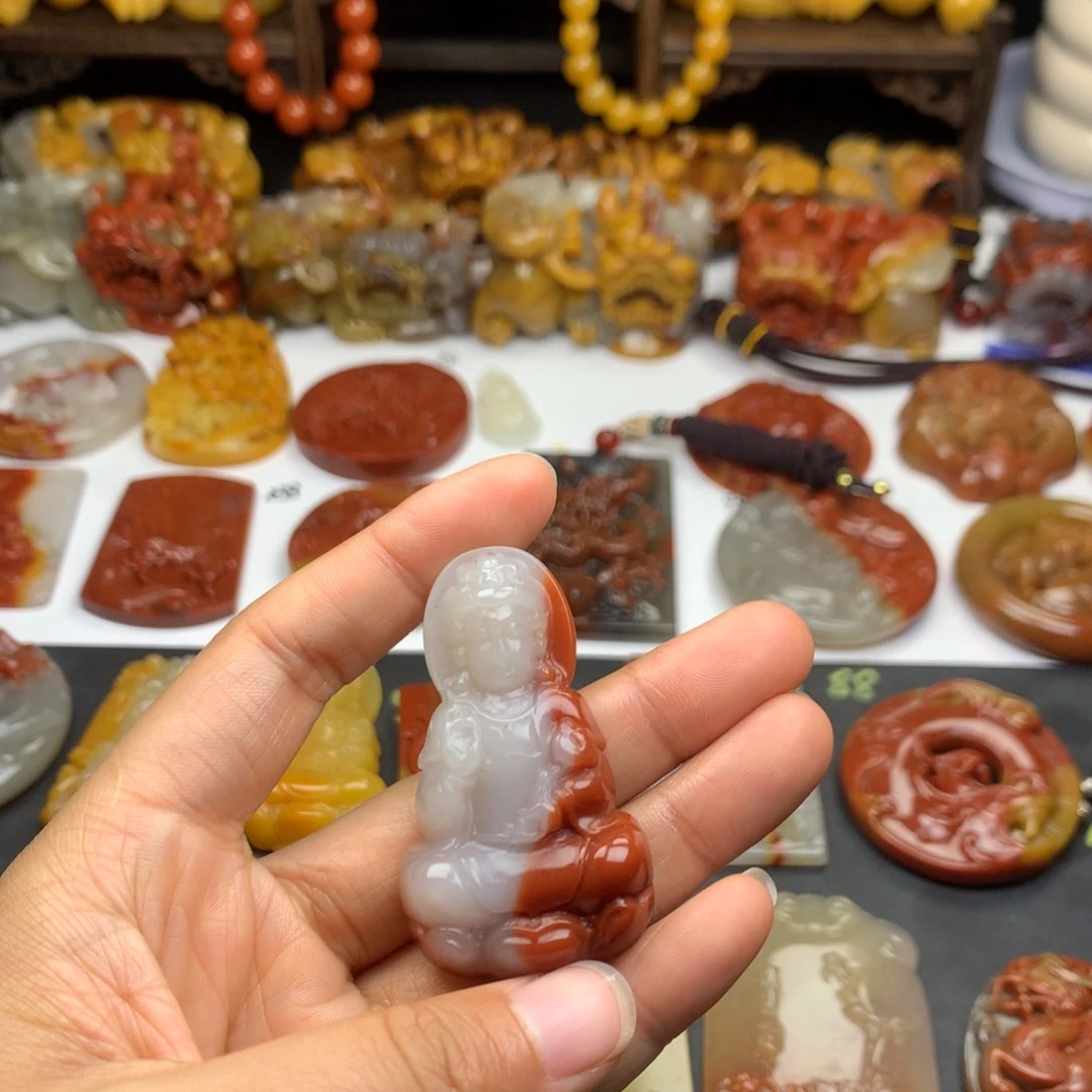 石英质玉（黄龙玉）挂件未镶嵌