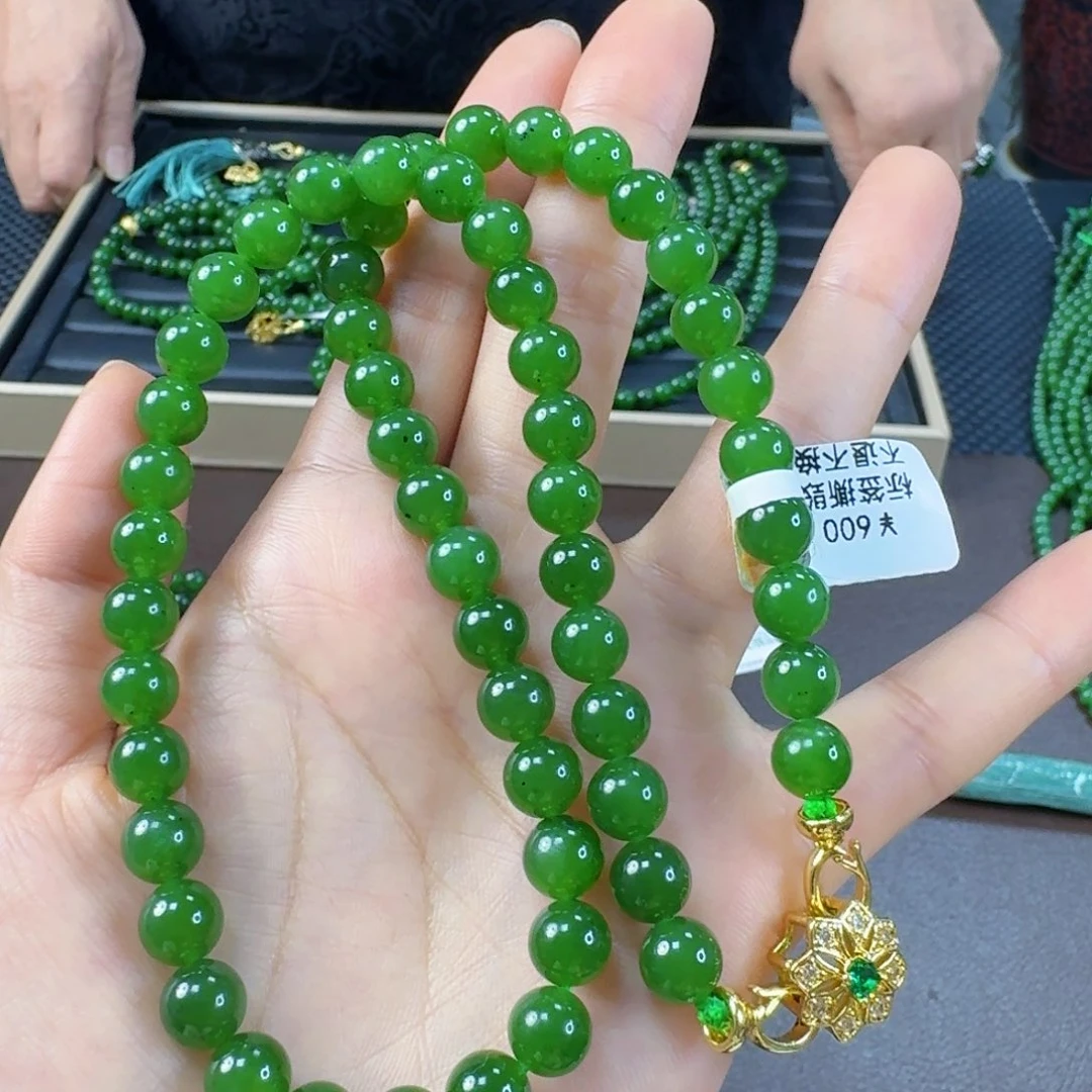 颈饰未镶嵌和田玉（碧玉）卡8