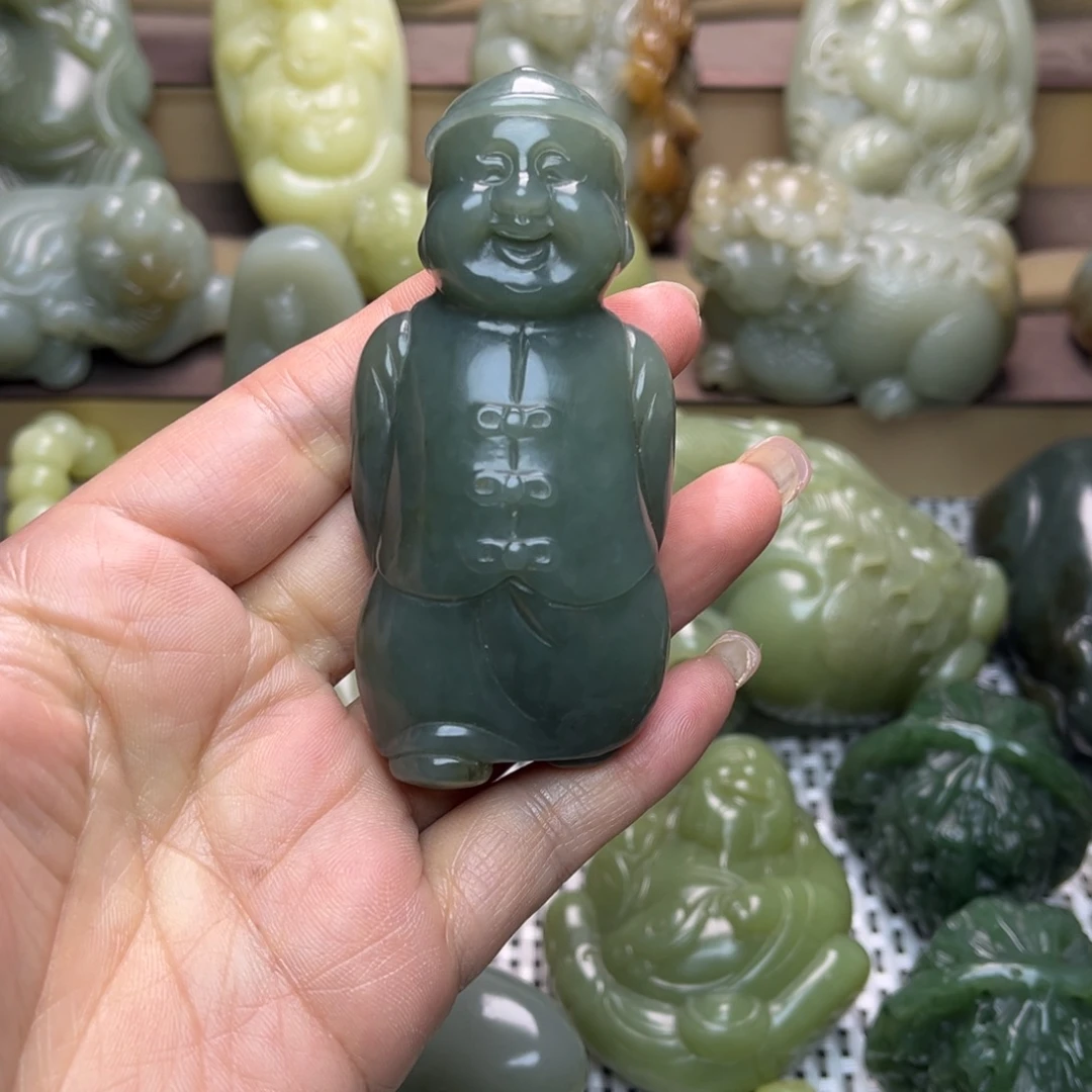 和田玉未镶嵌把件