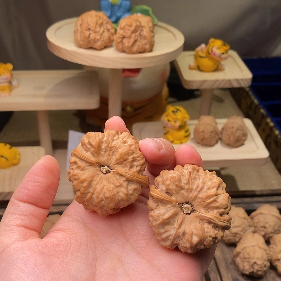 文玩核桃吊坠阿**兰三角蛙42