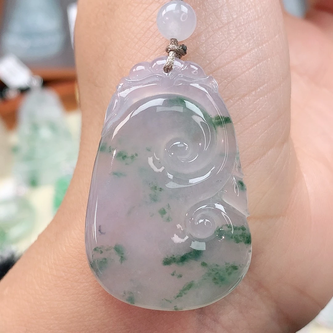 颈饰未镶嵌翡翠如意