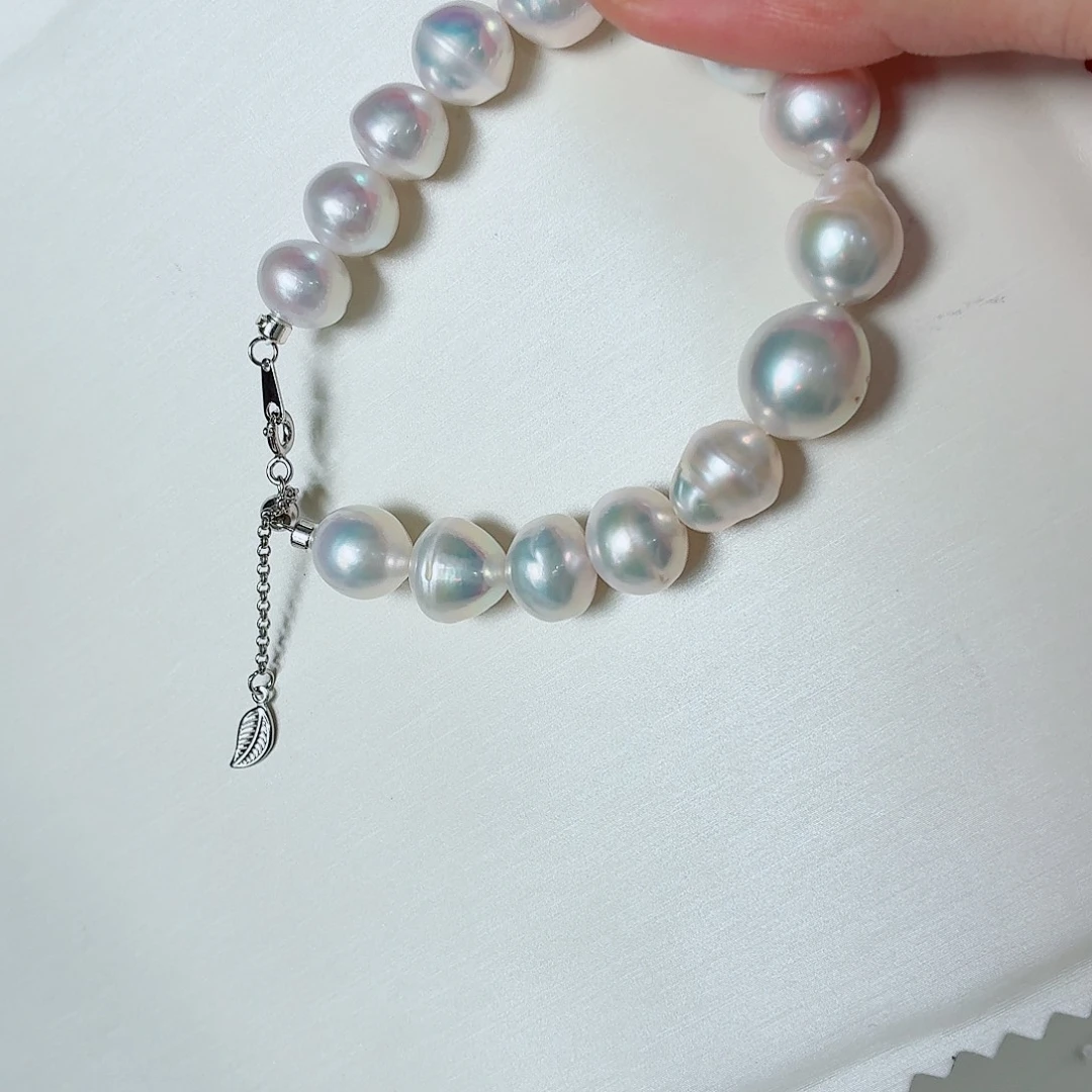 用***4淡水珍珠银S925镶嵌颈饰