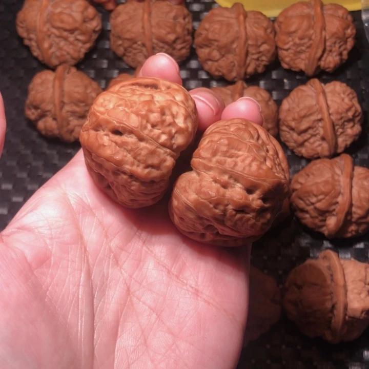 炽***）文玩核桃把件蛤蟆