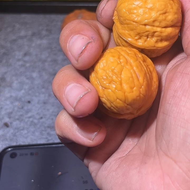 *****文玩核桃吊坠滇西44