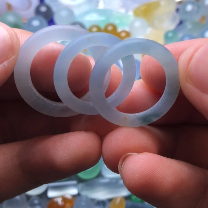 未镶嵌定制翡翠挂件