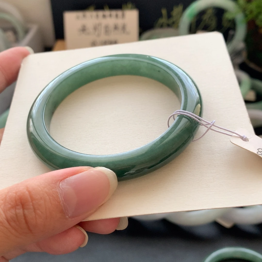 翡翠未镶嵌手镯12号48小时鉴赏期