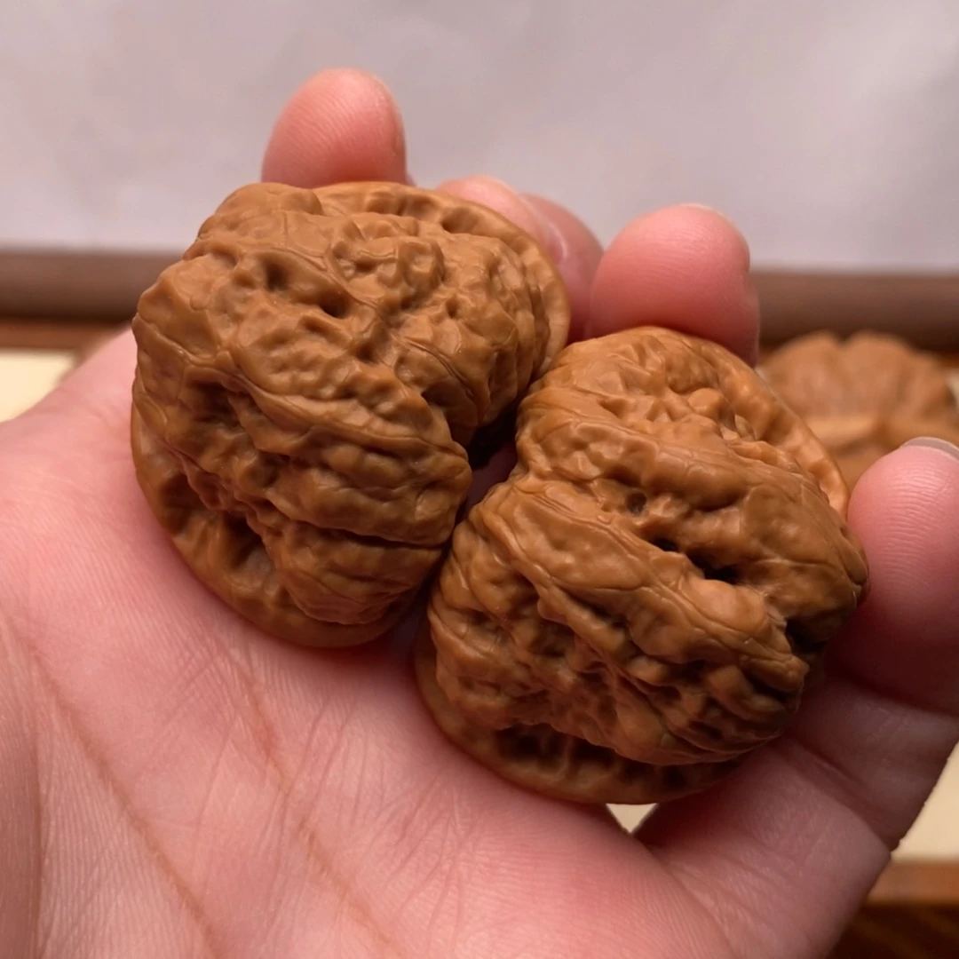 【闪购商品】把件文玩核桃边37左右