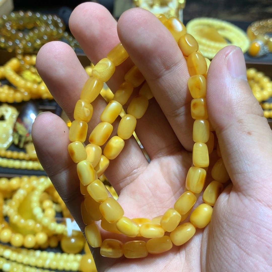 琥珀未镶嵌珠宝奇石多样性发其一