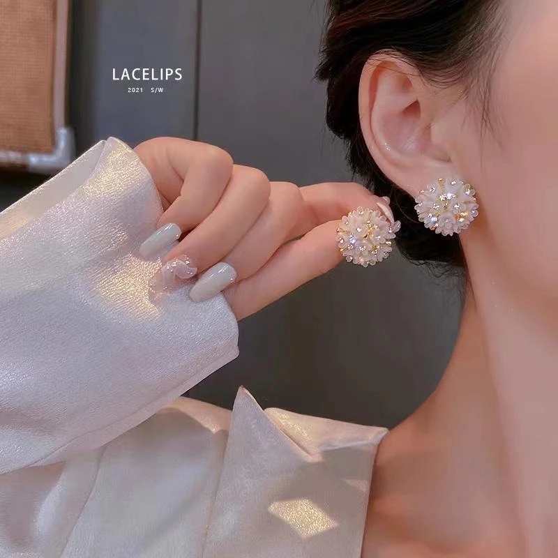 合金耳饰 轻奢小众设计感花朵耳钉2025新款超仙高级感冷淡风耳环